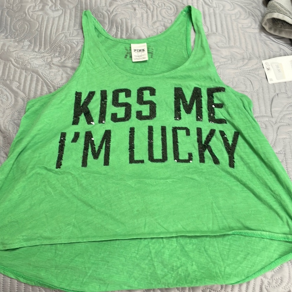 Kiss me I’m lucky tee small